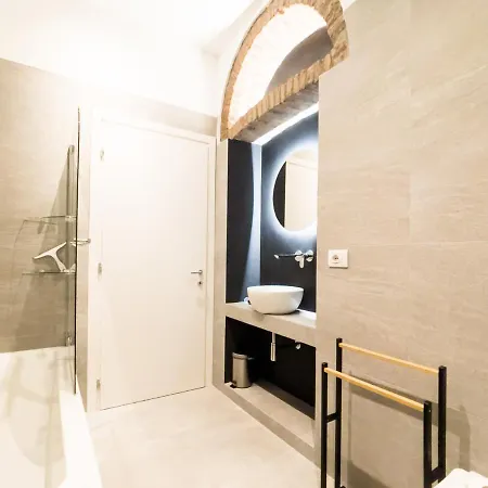 Easylife - Elegante E Rifinita Dimora Nello Splendido Quartiere Di Porta Venezia Апартаменты *